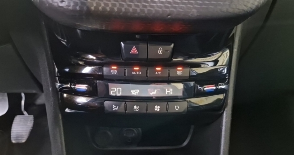 Peugeot 2008 1.6 BlueHDi Crossway - Image 5