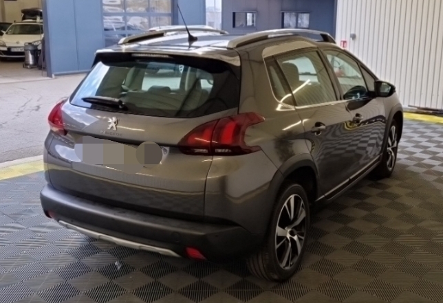 Peugeot 2008 1.6 BlueHDi Crossway - Image 12