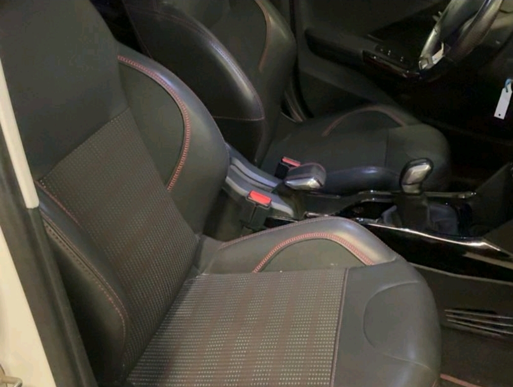 Peugeot 2008 1.2 PureTech GT Line - Image 3