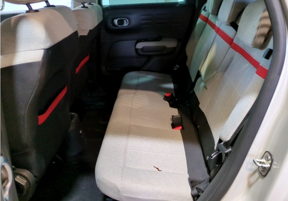 Citroën C3 Aircross 1.2 PureTech Shine Pack - Image 11